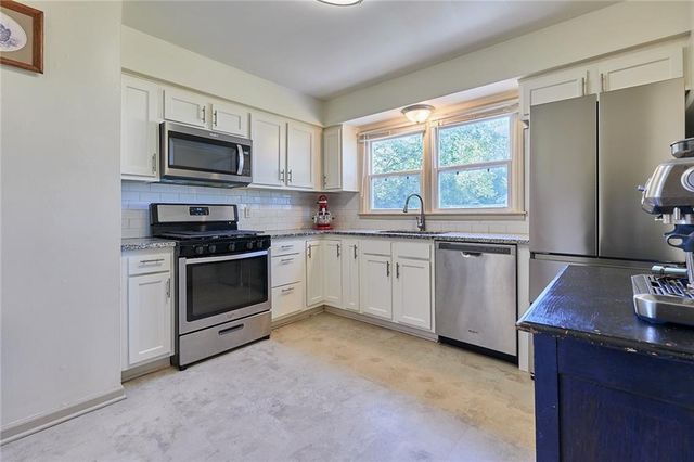 4801 Martha Truman Road, Grandview, MO 64030