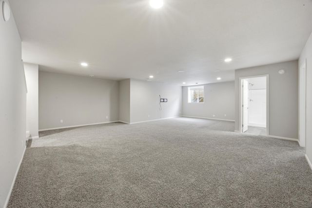 3981 47th Avenue S, Fargo, ND 58104