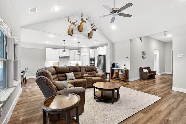 215 Frio Drive, Waxahachie, TX 75165