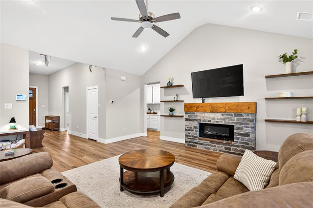 215 Frio Drive, Waxahachie, TX 75165