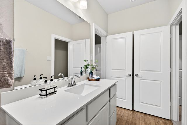 215 Frio Drive, Waxahachie, TX 75165