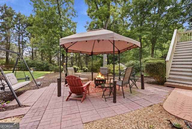 7815 Mosswood Lane, Gainesville, GA 30506