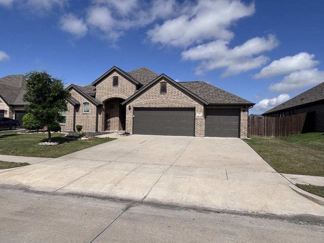320 Bitterroot Court, Forney, TX 75126