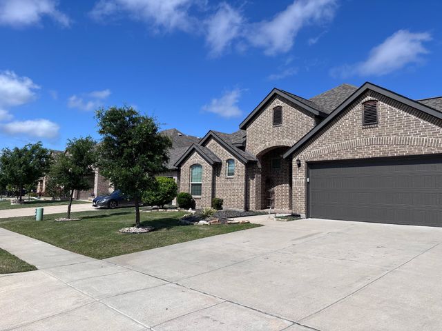 320 Bitterroot Court, Forney, TX 75126