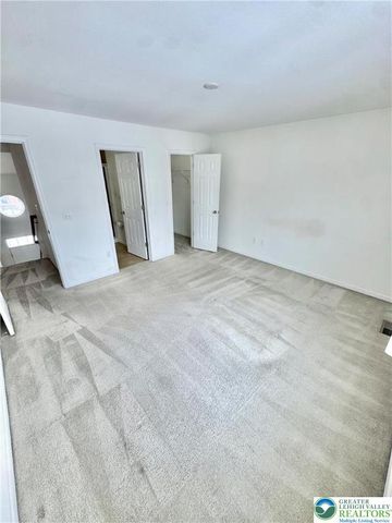 257 Milkweed Drive, Upper Macungie Twp, PA 18104