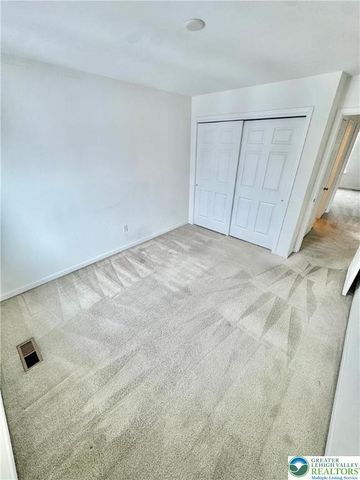 257 Milkweed Drive, Upper Macungie Twp, PA 18104