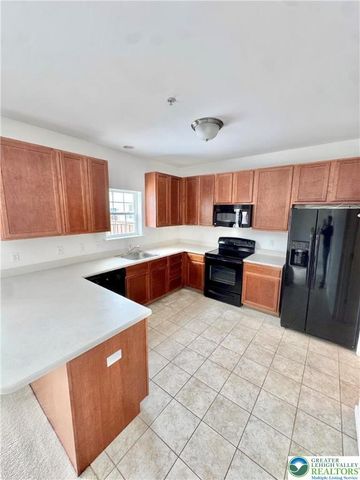 257 Milkweed Drive, Upper Macungie Twp, PA 18104