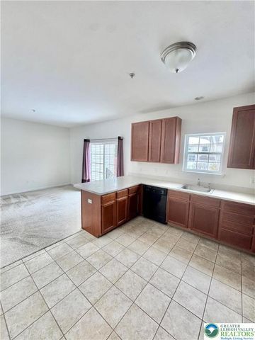 257 Milkweed Drive, Upper Macungie Twp, PA 18104