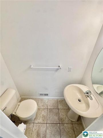 257 Milkweed Drive, Upper Macungie Twp, PA 18104