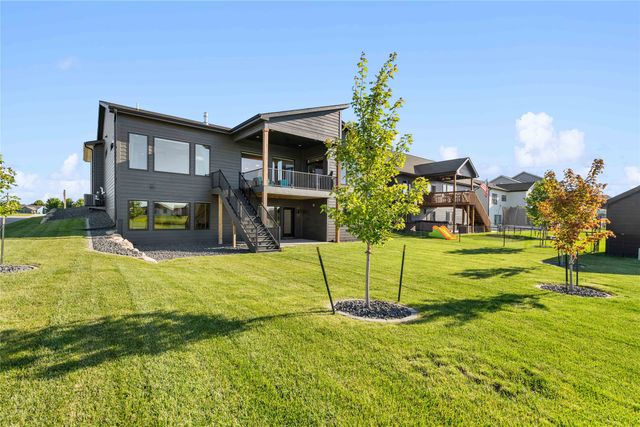 4706 NW 10th Street, Ankeny, IA 50023