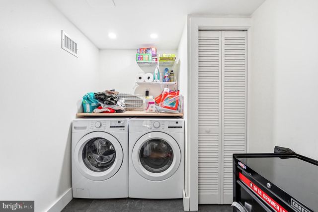 920 BERGEN ST, Gloucester City, NJ 08030