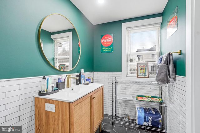 920 BERGEN ST, Gloucester City, NJ 08030