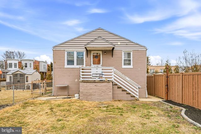 920 BERGEN ST, Gloucester City, NJ 08030