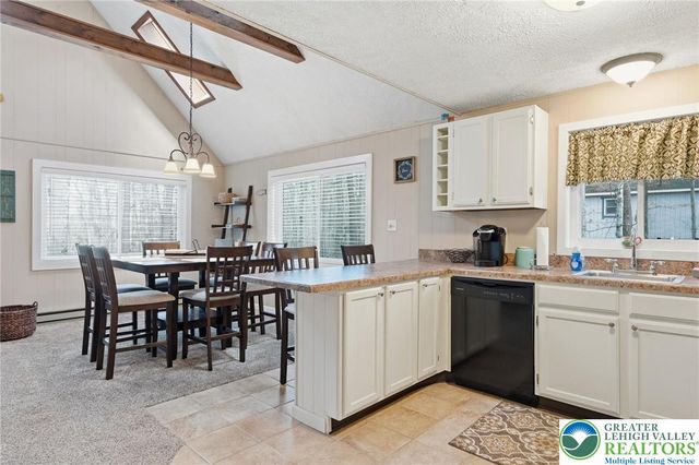 130 Beech Lane, Tobyhanna Twp, PA 18347