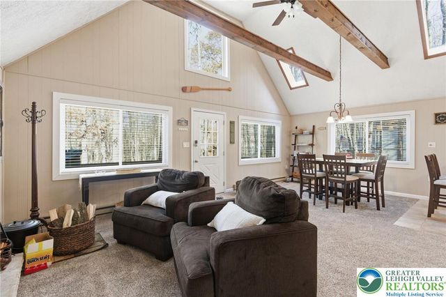 130 Beech Lane, Tobyhanna Twp, PA 18347