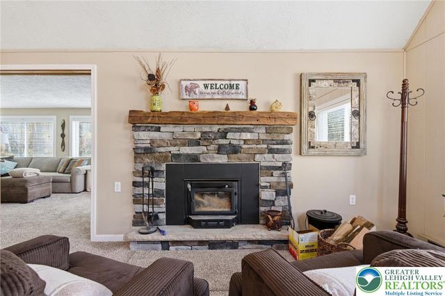 130 Beech Lane, Tobyhanna Twp, PA 18347