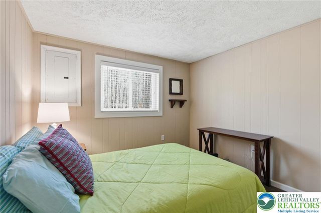 130 Beech Lane, Tobyhanna Twp, PA 18347