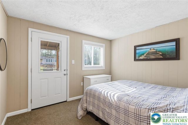 130 Beech Lane, Tobyhanna Twp, PA 18347