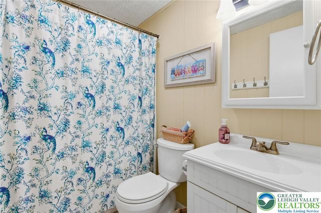 130 Beech Lane, Tobyhanna Twp, PA 18347