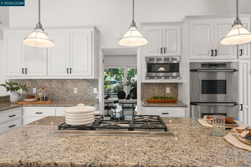 Image 18 of property listing at 1023 White Gate Rd, Alamo, CA 94507