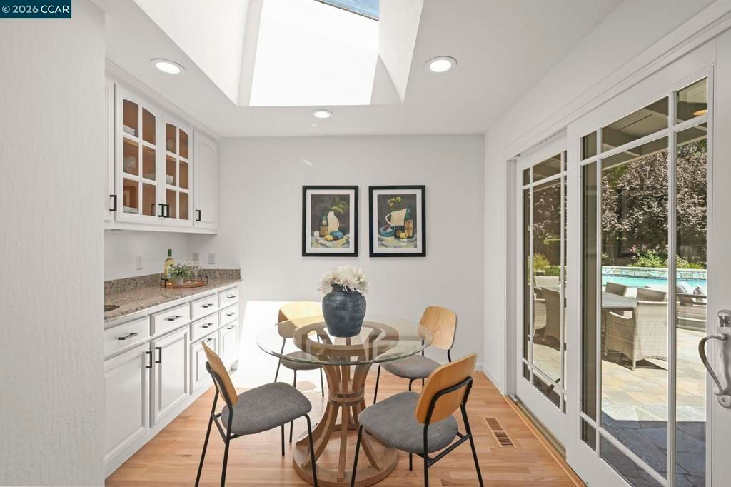 Image 21 of property listing at 1023 White Gate Rd, Alamo, CA 94507