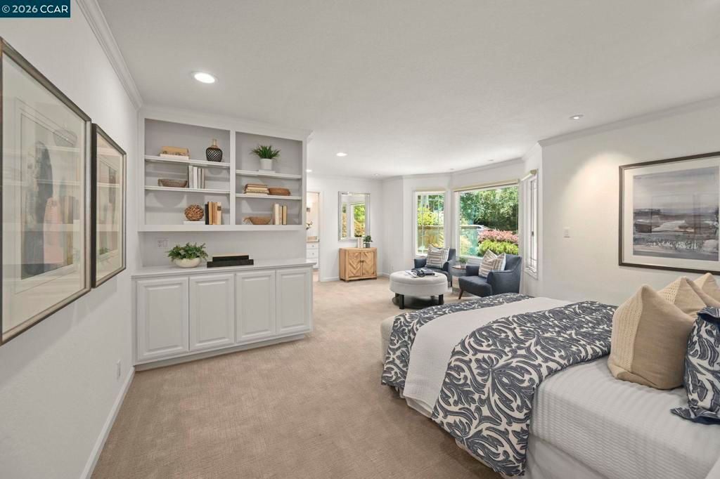 Image 24 of property listing at 1023 White Gate Rd, Alamo, CA 94507