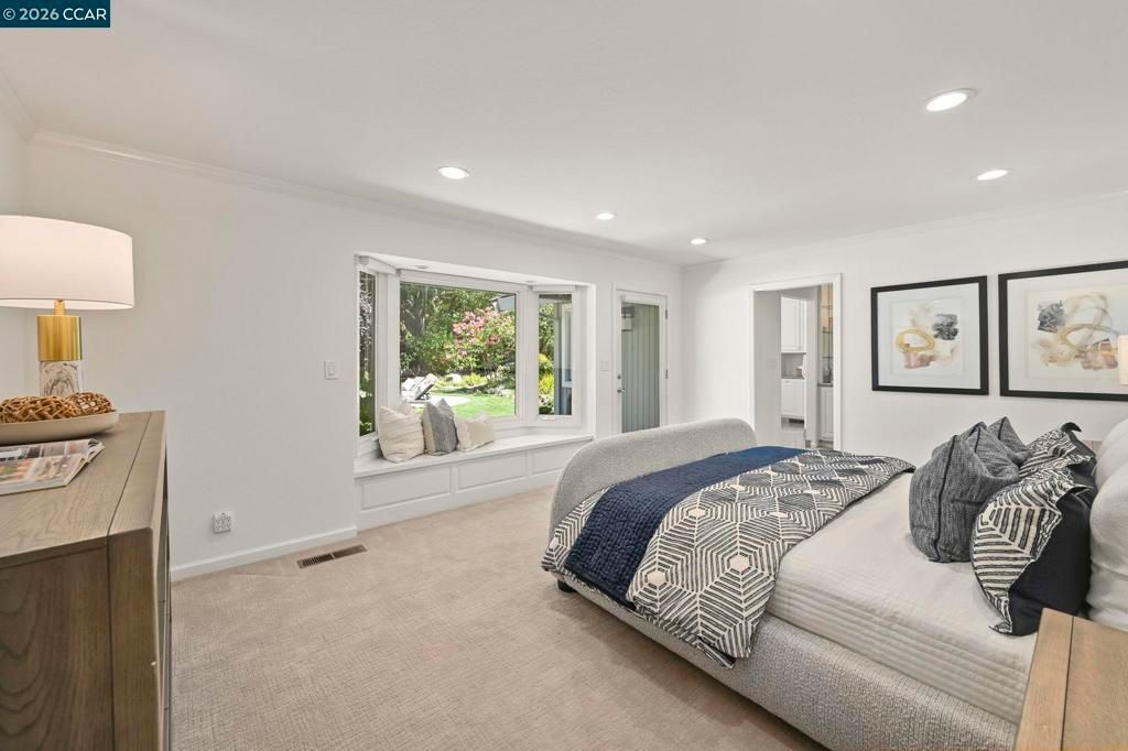 Image 27 of property listing at 1023 White Gate Rd, Alamo, CA 94507