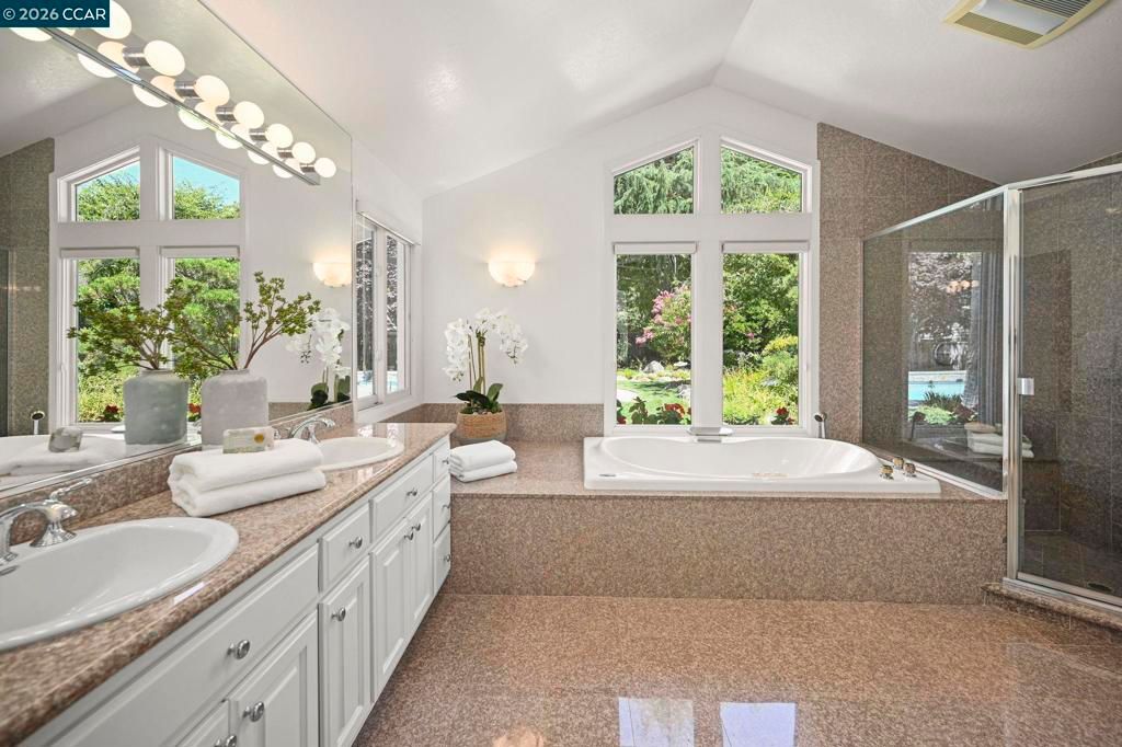 Image 30 of property listing at 1023 White Gate Rd, Alamo, CA 94507