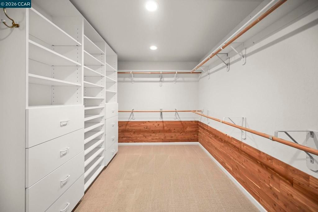 Image 32 of property listing at 1023 White Gate Rd, Alamo, CA 94507