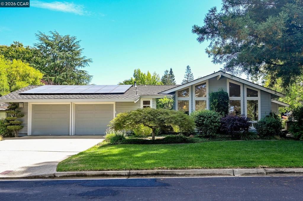 Image 5 of property listing at 1023 White Gate Rd, Alamo, CA 94507