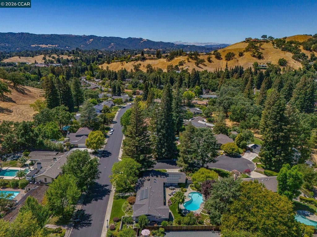 Image 53 of property listing at 1023 White Gate Rd, Alamo, CA 94507