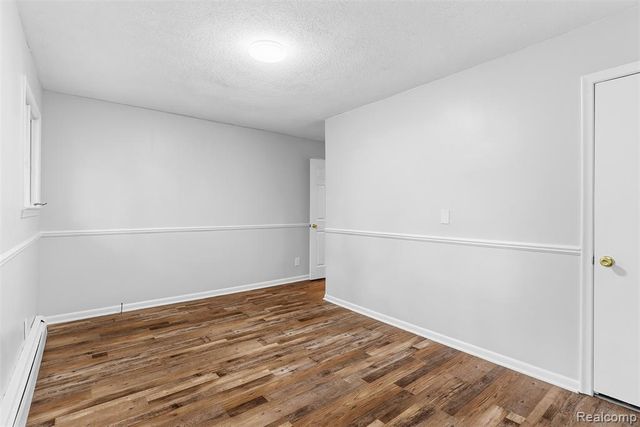 7313 River Road, Flushing, MI 48433