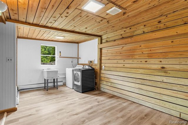 7313 River Road, Flushing, MI 48433