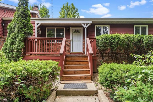 7313 River Road, Flushing, MI 48433