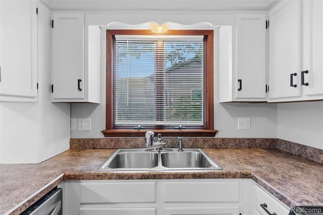 7313 River Road, Flushing, MI 48433