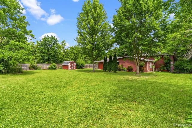 7313 River Road, Flushing, MI 48433