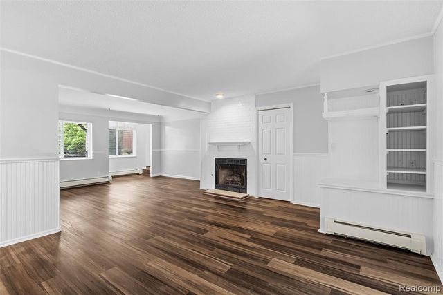 7313 River Road, Flushing, MI 48433