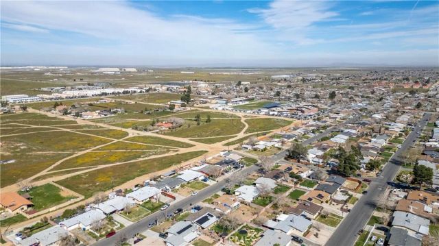 1634 Sweetbrier, Palmdale, CA 93550