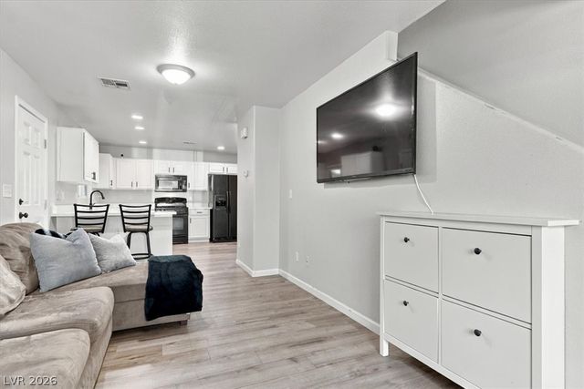 5185 Starter Avenue, Las Vegas, NV 89156