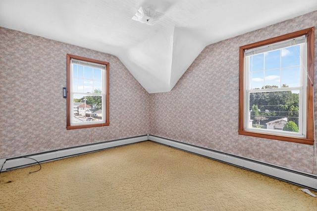 296 Power Rd, Pawtucket, RI 02860