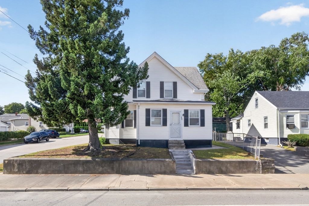 296 Power Rd, Pawtucket, RI 02860