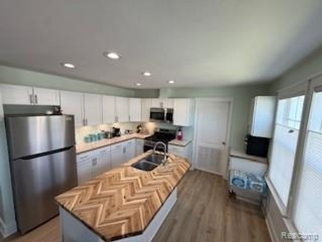 9885 Bellcrest Boulevard, Fenton, MI 48430