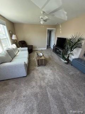 9885 Bellcrest Boulevard, Fenton, MI 48430
