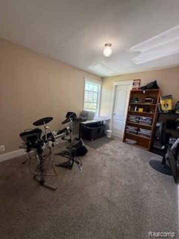 9885 Bellcrest Boulevard, Fenton, MI 48430