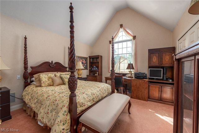 26 Haskell Drive, Bratenahl, OH 44108