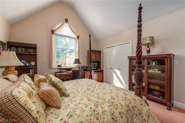 26 Haskell Drive, Bratenahl, OH 44108