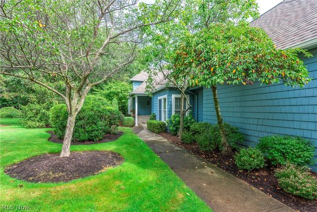 26 Haskell Drive, Bratenahl, OH 44108