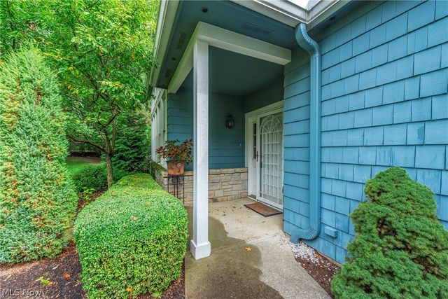 26 Haskell Drive, Bratenahl, OH 44108