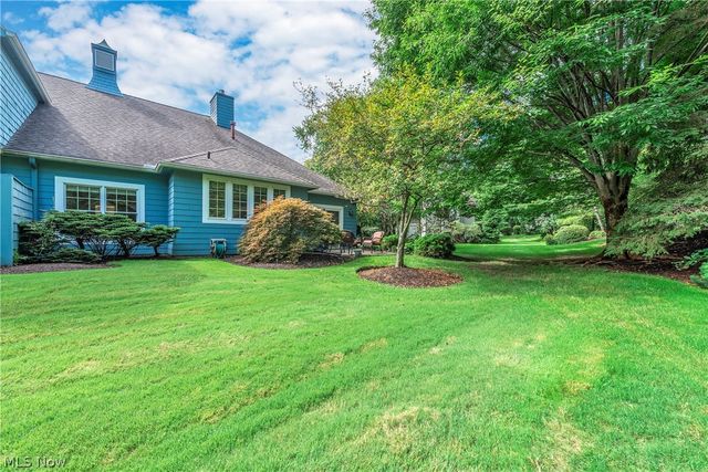 26 Haskell Drive, Bratenahl, OH 44108