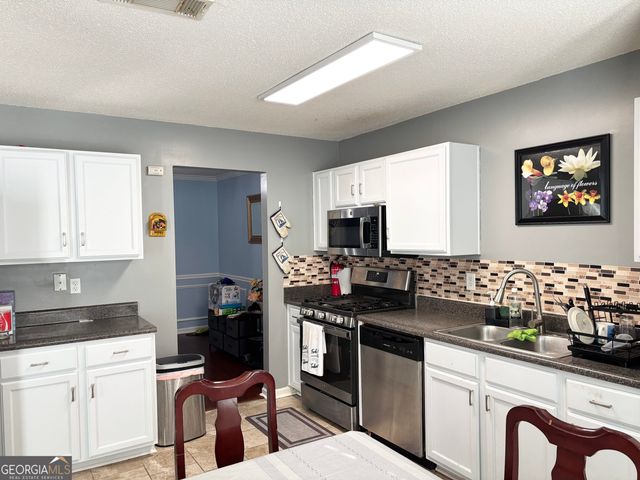 10769 James Drive, Jonesboro, GA 30238